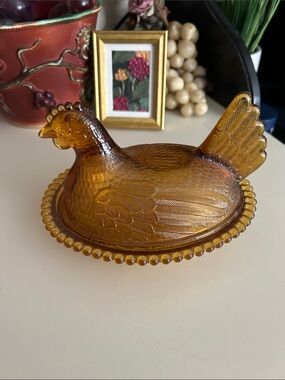 Indian Amber Glass Hen on Nest Dish